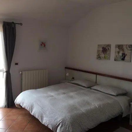 Guest house Rooms And Apartments Robert