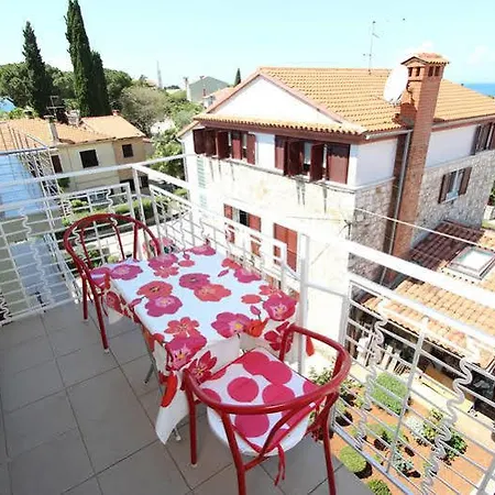 Rooms And Apartments Robert Rovinj